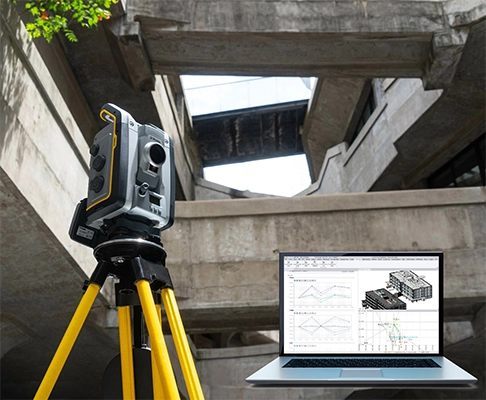 Mastering Monitoring - Trimble S9 and Trimble Business Center running the Monitoring module.